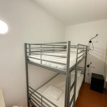 Rhodas 16 * روساس