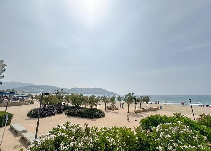 Rhodas 16 * روساس